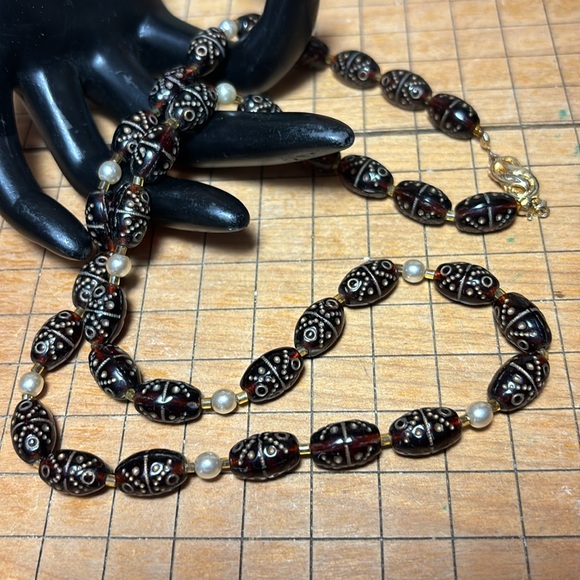 Unique Beads Costume Pearl 24”L Necklace Gold Tone Decorative Clasp EVC - Picture 1 of 10